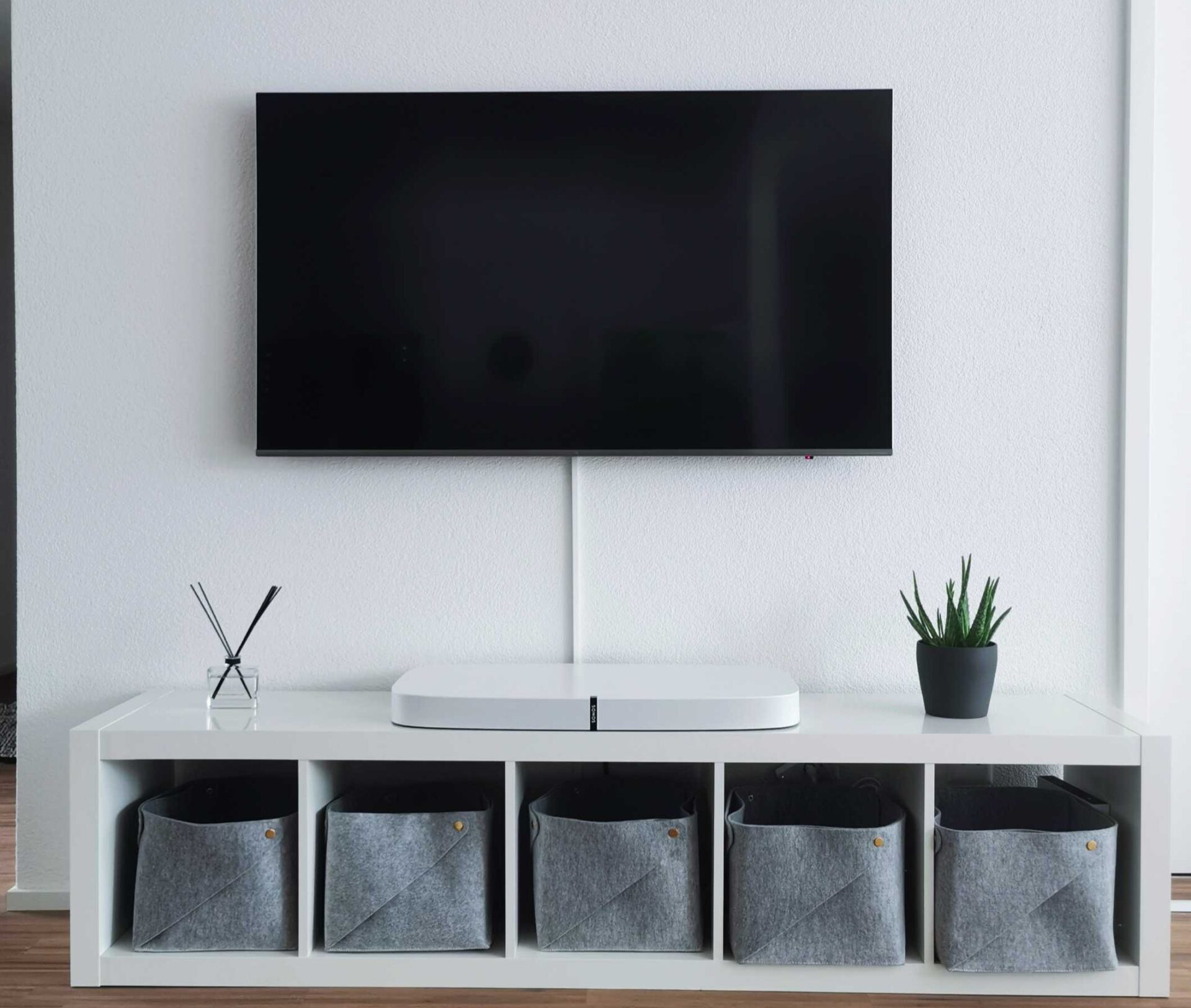 Hoe hang je een televisie op?